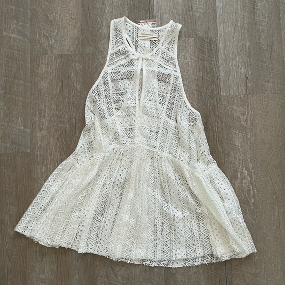 UO Estelle Woven Lace Tank Top - Picture 2 of 6